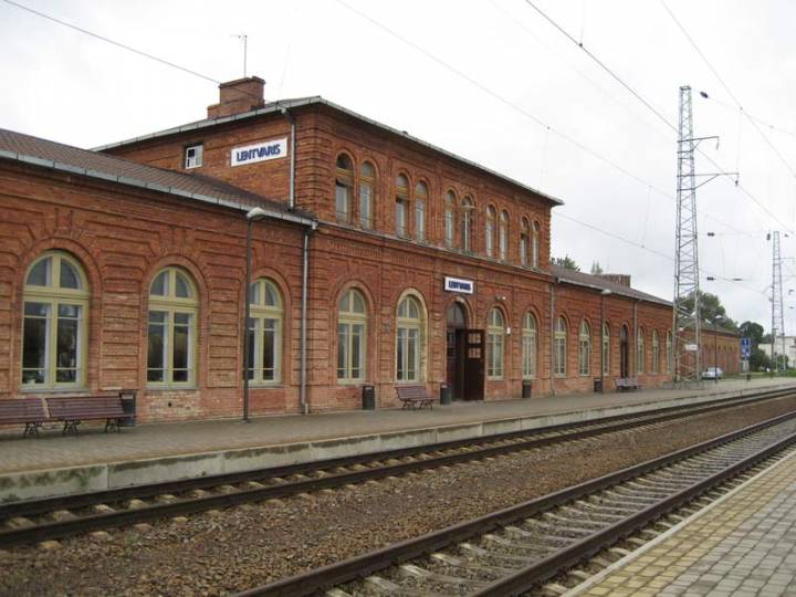 Landwarów, stacja kolejowa