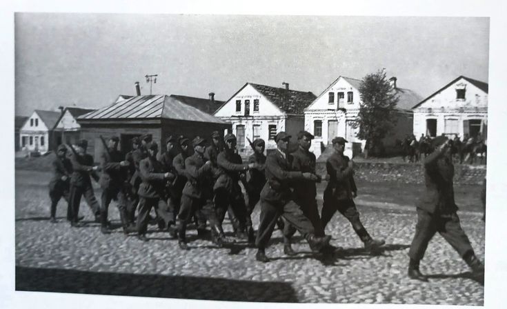 Żołnierze AK w Dziewieniszkach