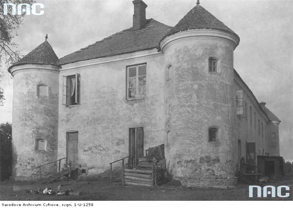 Gojcieniszki, woj. nowogródzkie. Dwór obronny<br>Fot. Bułhak Jan, 1934