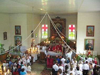 Внутри костела.