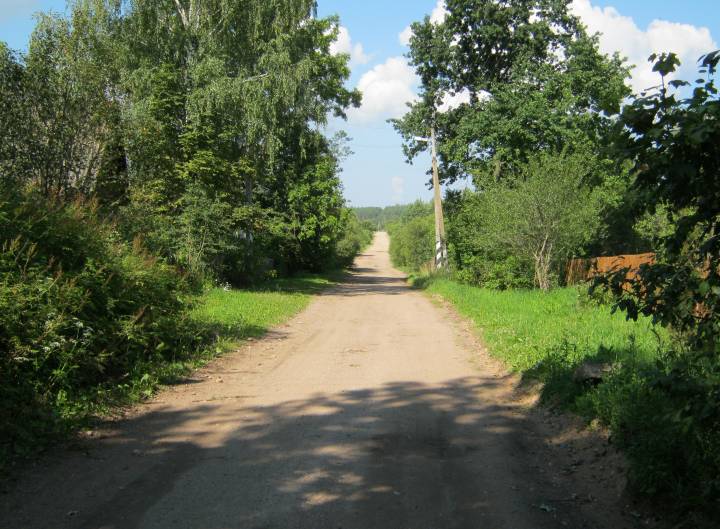Дарога пайшла ў бок Мураванкі...