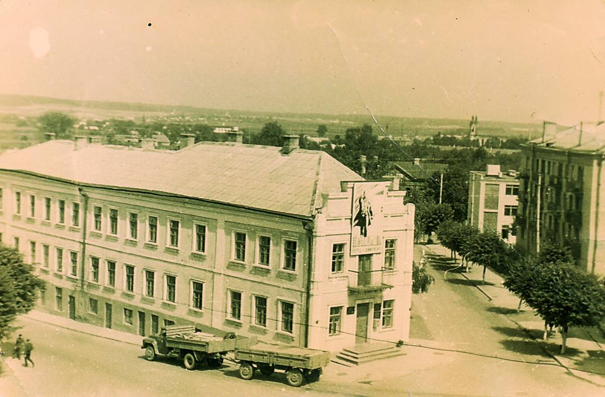 Погляд з акна гасцініцы на горад Слонім...