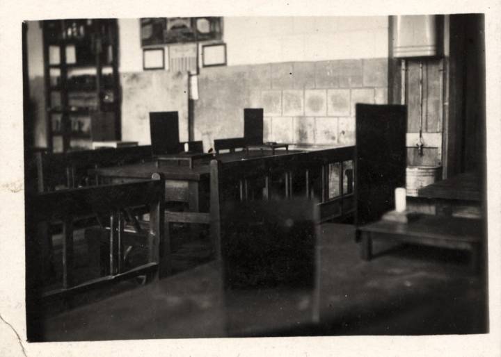 Wnętrze klasy w szkole w Koreliczach.