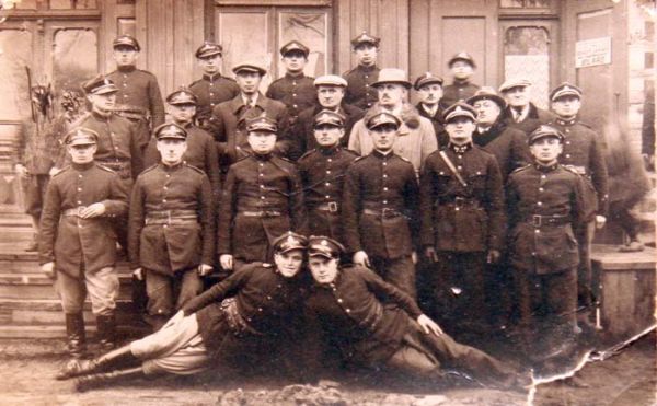 Чальцы дабраахвотнай пажарнай аховы ў Ганцавічах. 1930-я гг. Чальцы дабраахвотнай пажарнай аховы ў Ганцавічах. 1930-я гг.