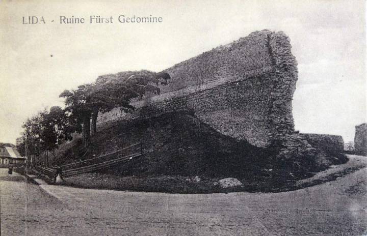 Ліда. Руіны замка Гедыміна Ліда. Руіны замка Гедыміна