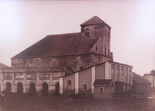 Nieśwież. Stary ratusz.<br>fot. Józef Boretti