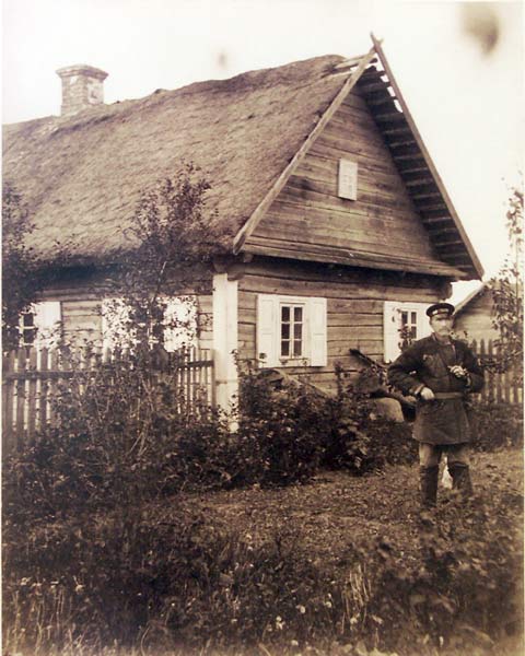 Domek szlachcica Józefa Strzałkowskiego.<br>Fot. Jan Sadowski, <br>l.80-te XIXw.