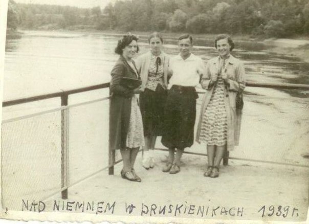    /Morgiewicz (  )
