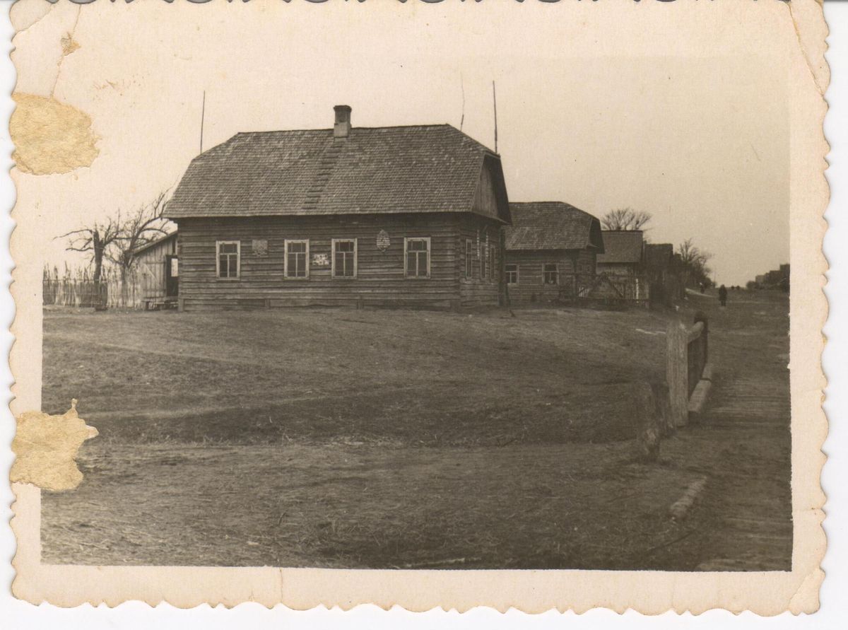 д. Ола (не восстановлена), Паричский район, Полесская обл., БССР (уничтожена 14 января 1944 года)