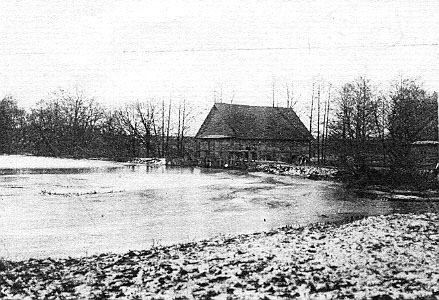 Młyn i młyński staw. Kserokopia zdjęcia