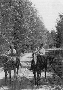 Ala Jamontt na koniu Bujka i pan Mączyńskie na Maskowie