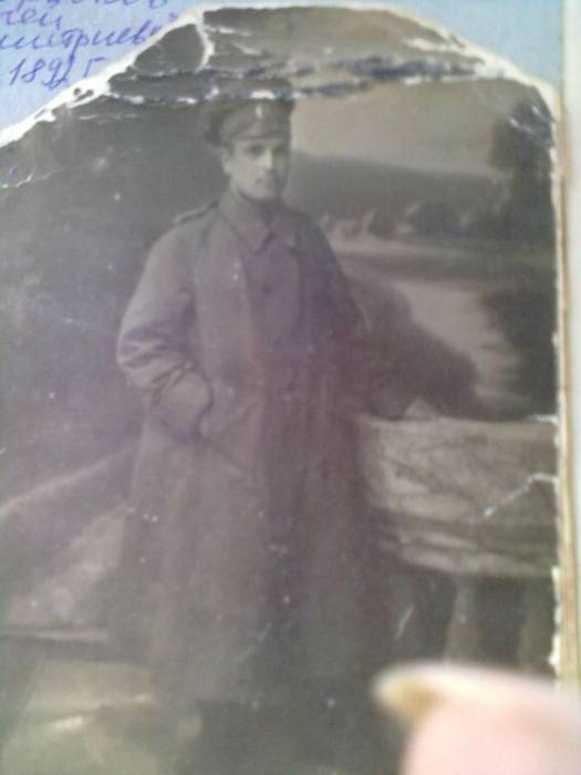 Боровков Сергей Дмитриевич 1892 г.р. окончил Псковский Кадетский Корпус (предположительно)