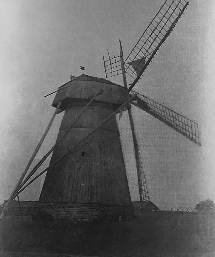  Ветряная мельница.<br>Фото Исаака Сербова из экспедиции 1912 года