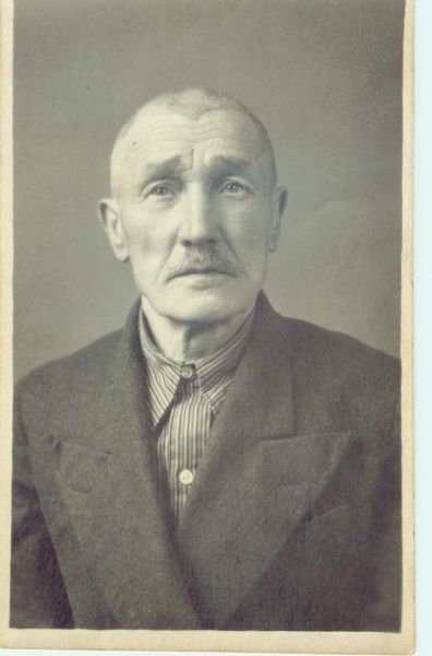 Stanisław Bogdaniec-mój Dziadek s.Wiktorii i Feliksa ur. w Łuninie ok.1880r.