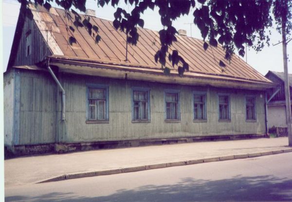 Pińsk.2003r.Ten dom przed wojna wyglądał zupełnie inaczej.