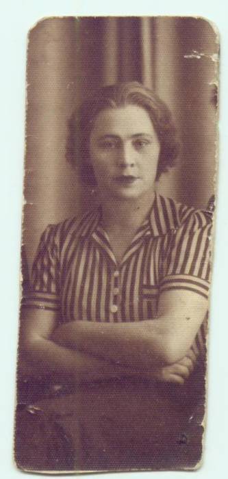 Ludmiła Kamińska z d.Piotrowska ur. w Pińsku w 1897 r.