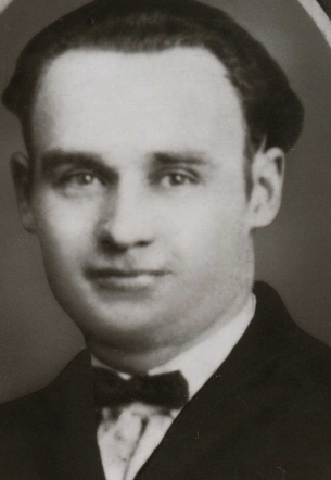 Pawel Wasiljuk/Paul Wasiluk presumed to be taken on wedding day 1917, PA or NJ
