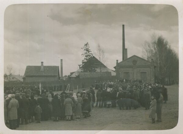 Урачыстая выправа ў Войска Польскае. Фота пачатак верасня 1939 года.