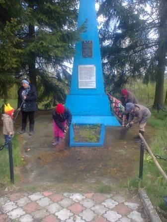 Памятник в честь воинов, павших за независимость Родины в период ВОВ 1941-1945