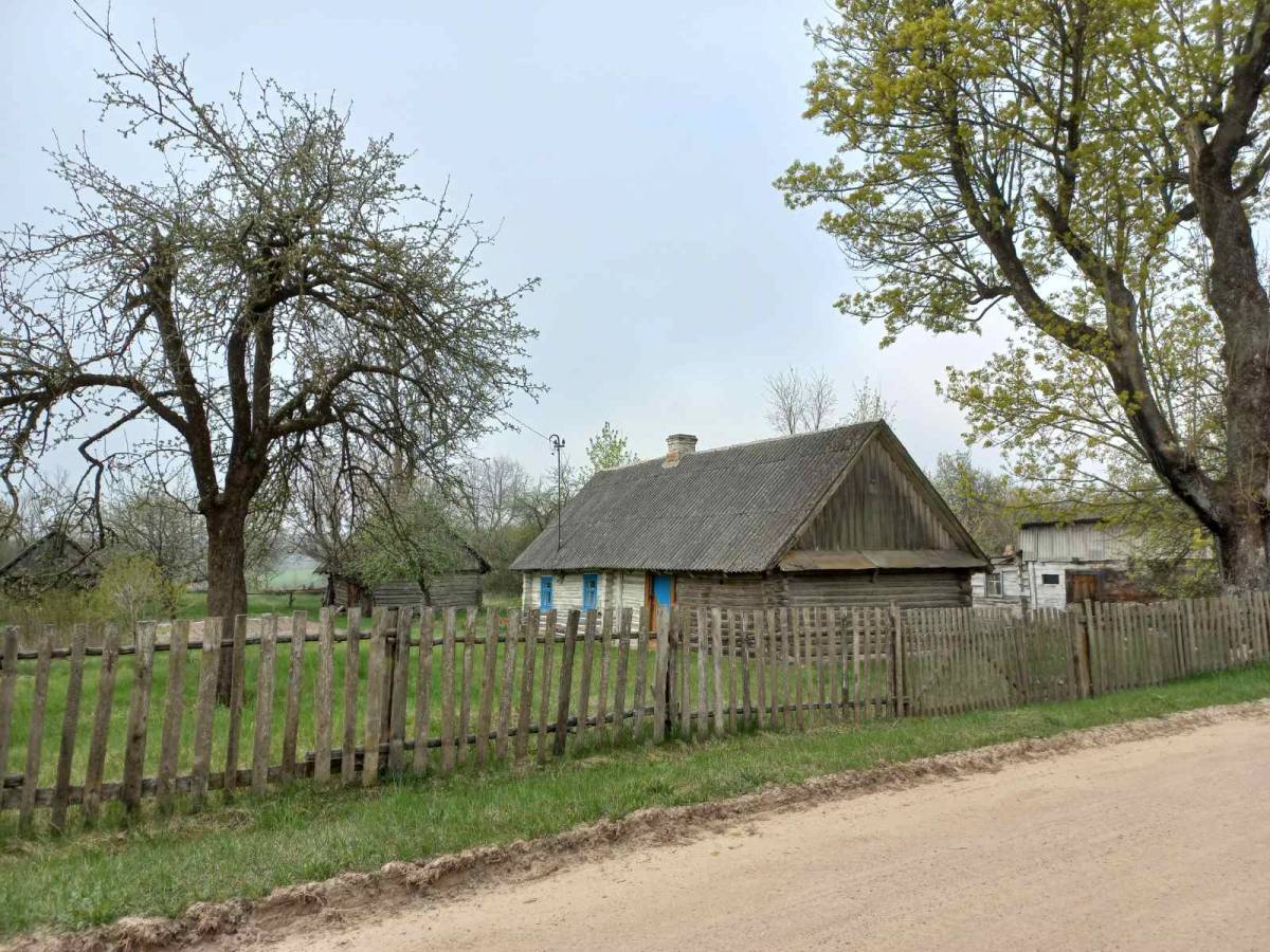 д. Заужовье, дом из далёких времён...