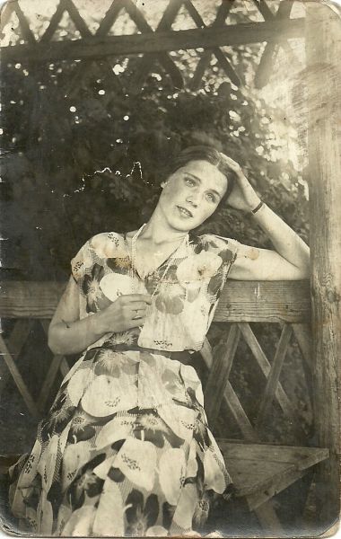 Pani Janina Andruszkówna, wieś Skrzybowce Pani Janina Andruszkówna, wieś Skrzybowce