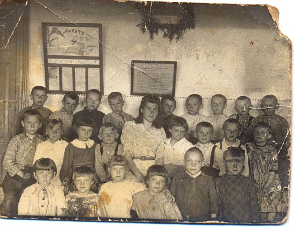 1 клас выпуска 1958 г. Ліноўскай школы