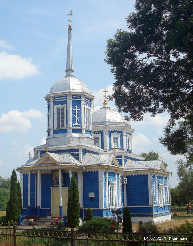 Церковь в деревне