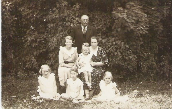 Rodzina Wysokińskich w majątku Wereczata