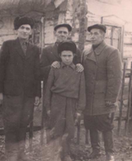 Zdjęcie zrobione na tle naszego domu.