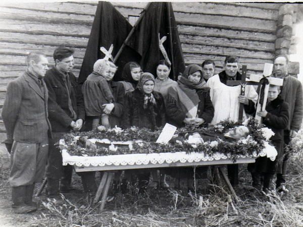 Pogrzeb kogoś z rodziny Bancewicz