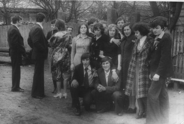 1-й справа:<br>Булацкий Сергей Алексеевич<br>деревенская свадьба<br><br><br>22.04.1979 года