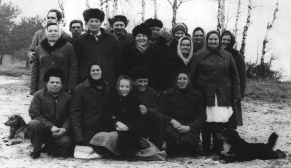 Жители деревни Димамерки