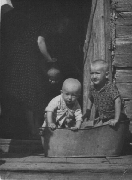 Дехтеренко Александр Григорьевич 15.08.1964<br>Макаренко Александр Михайлович 22.11.1962<br>