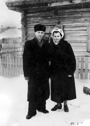 Гусенок Илья Андреевич<br>Гусенок (Стрибук) Таисия Степановна<br>11.03.1956 года 