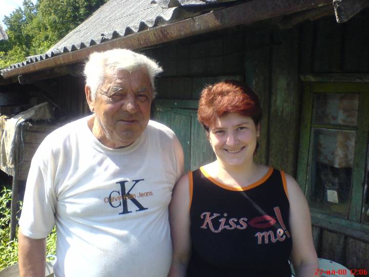 на фото один из  последних сторожил д.Кармановка мой дед Дударев Алексей Васильевич