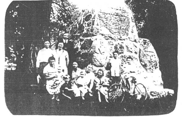 Мемарыяльны камень штабу 85-га нямецкага пяхотнага дывізіёна<br>1932 год