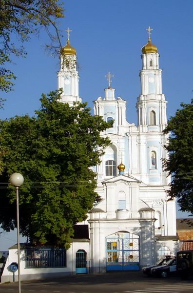 2007г. Церковь в центре города.