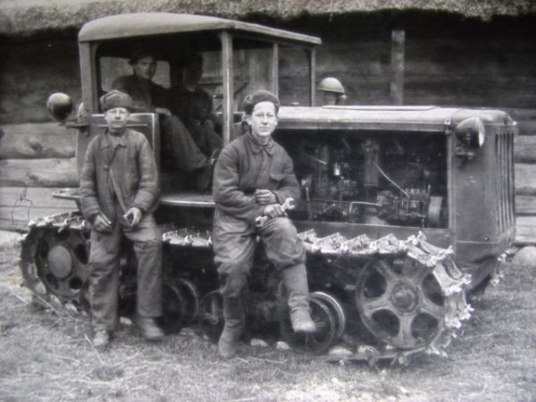 <br> <br>   --1952